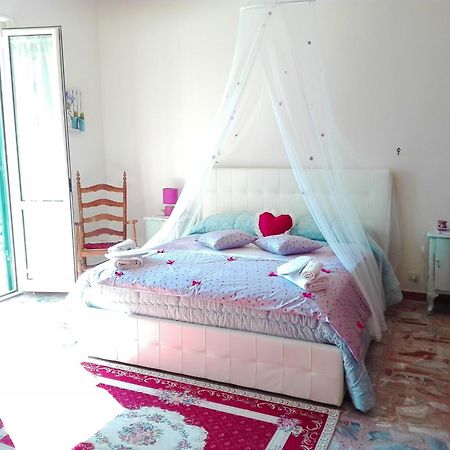 Bed And Breakfast Romantica Evasione Sutri Exterior foto