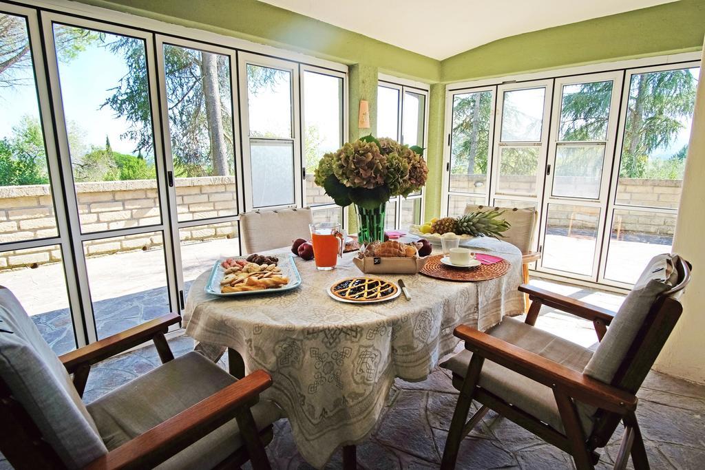 Bed And Breakfast Romantica Evasione Sutri Exterior foto